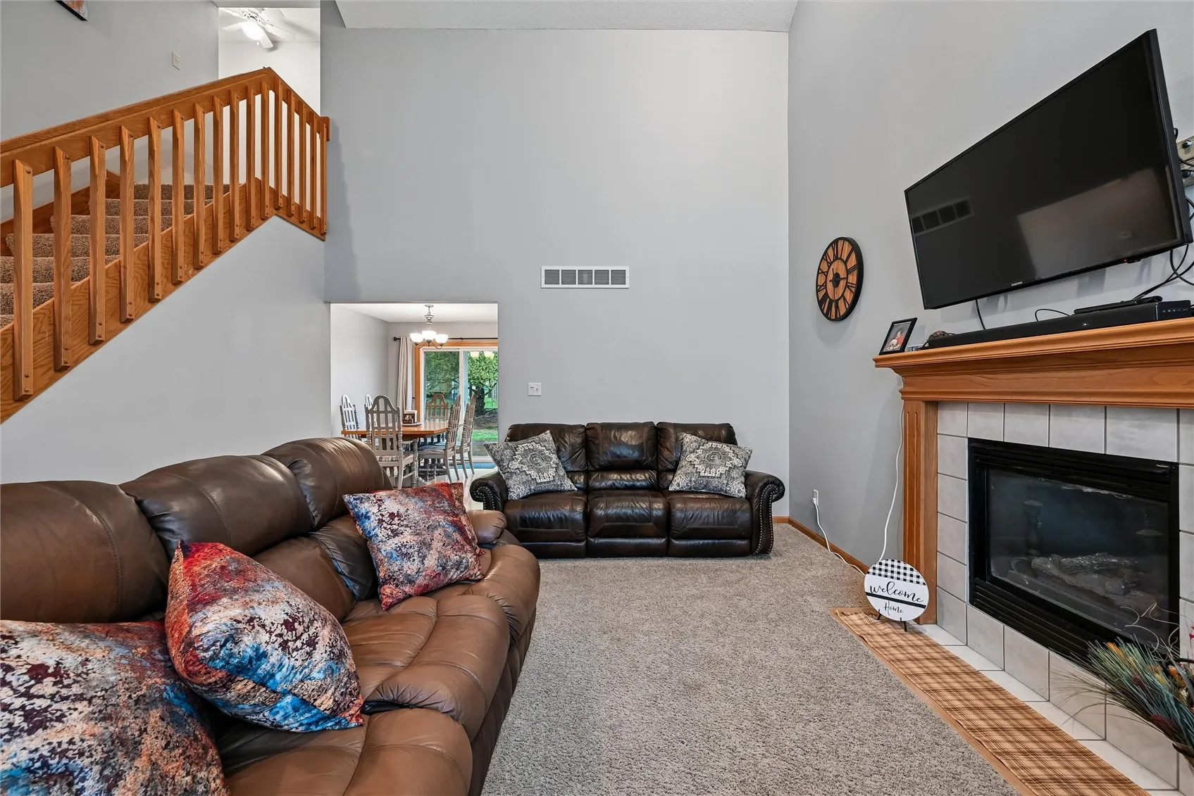 Additional living room photo