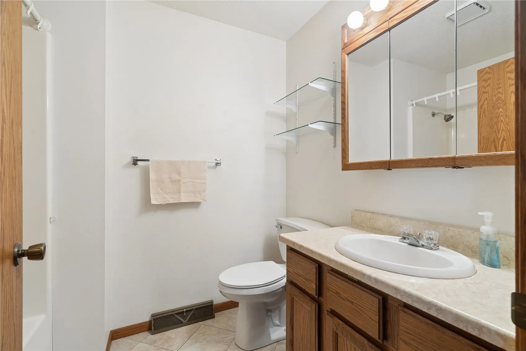 Full bathroom