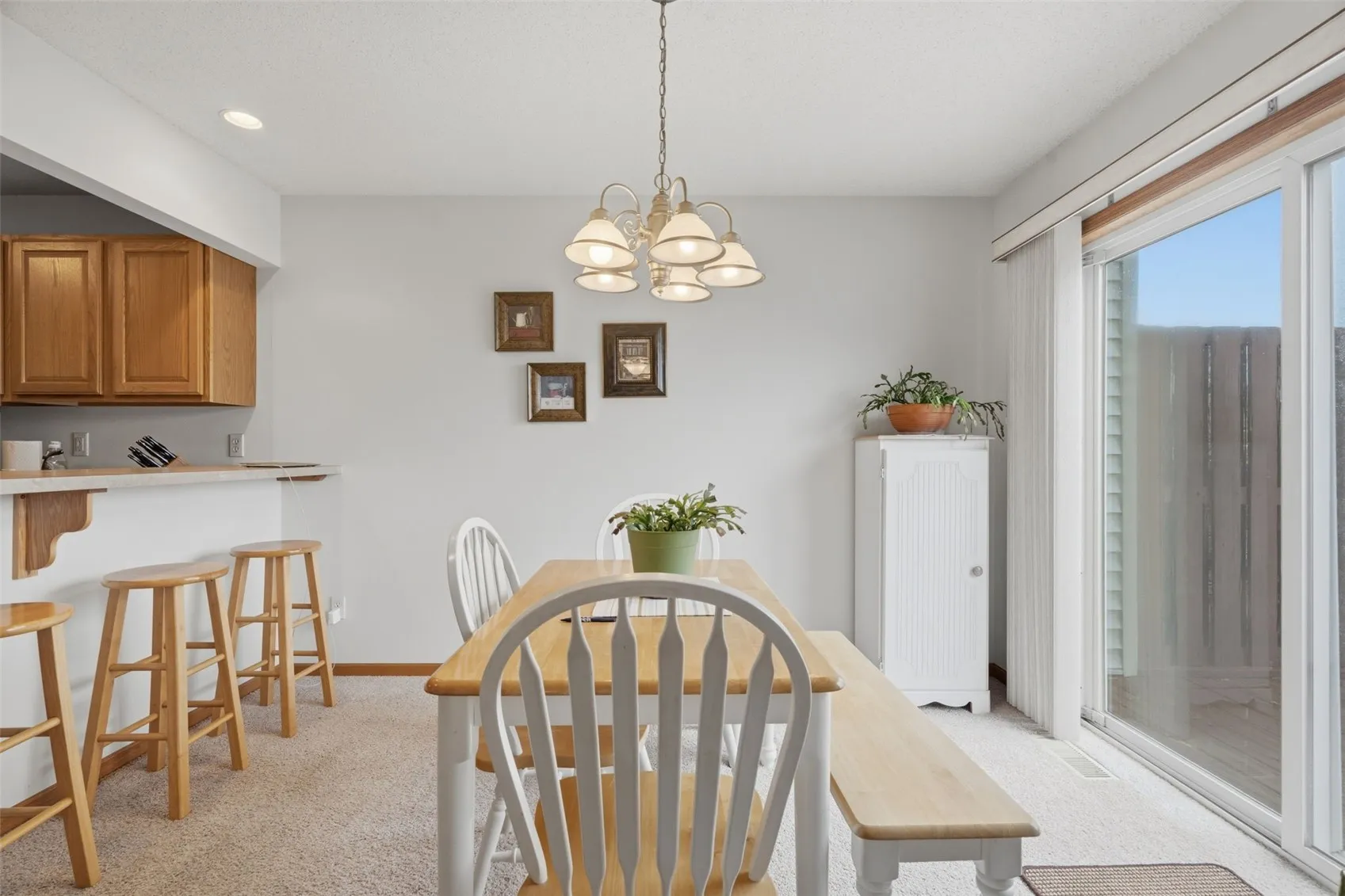 Dining area with breakfast bar
