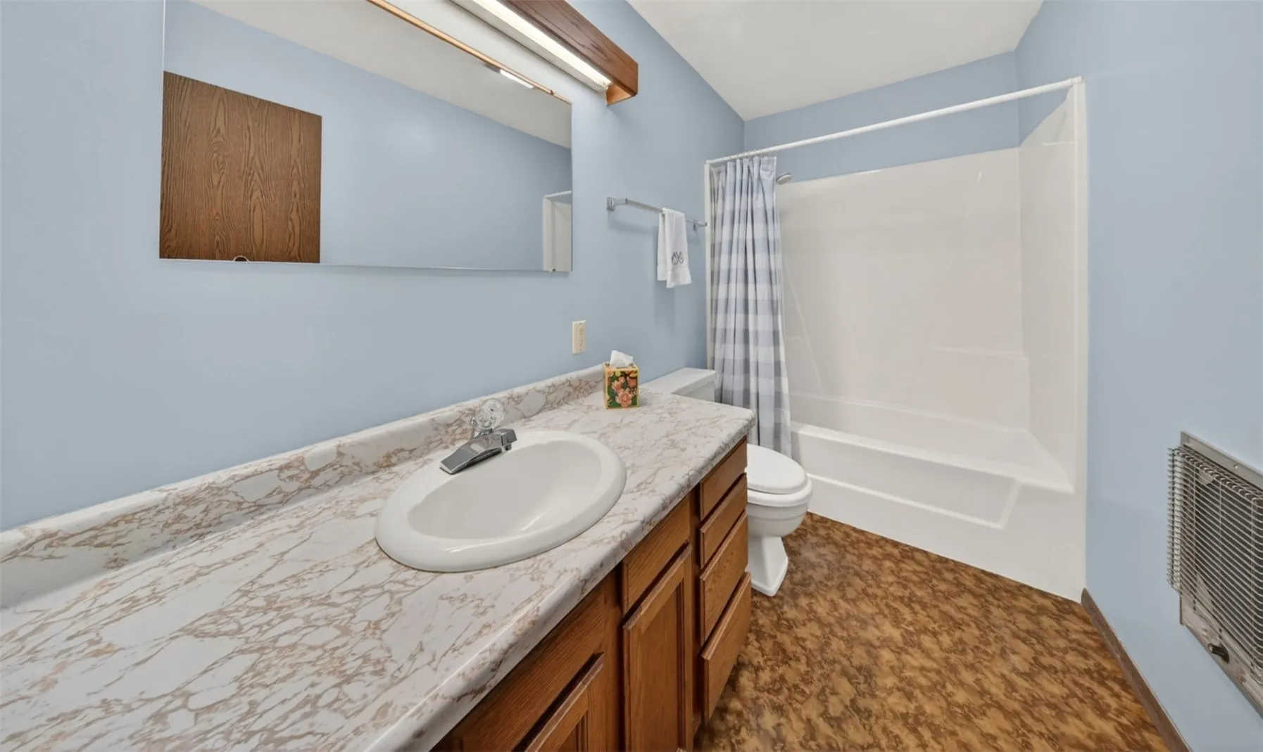 Main Level Bath