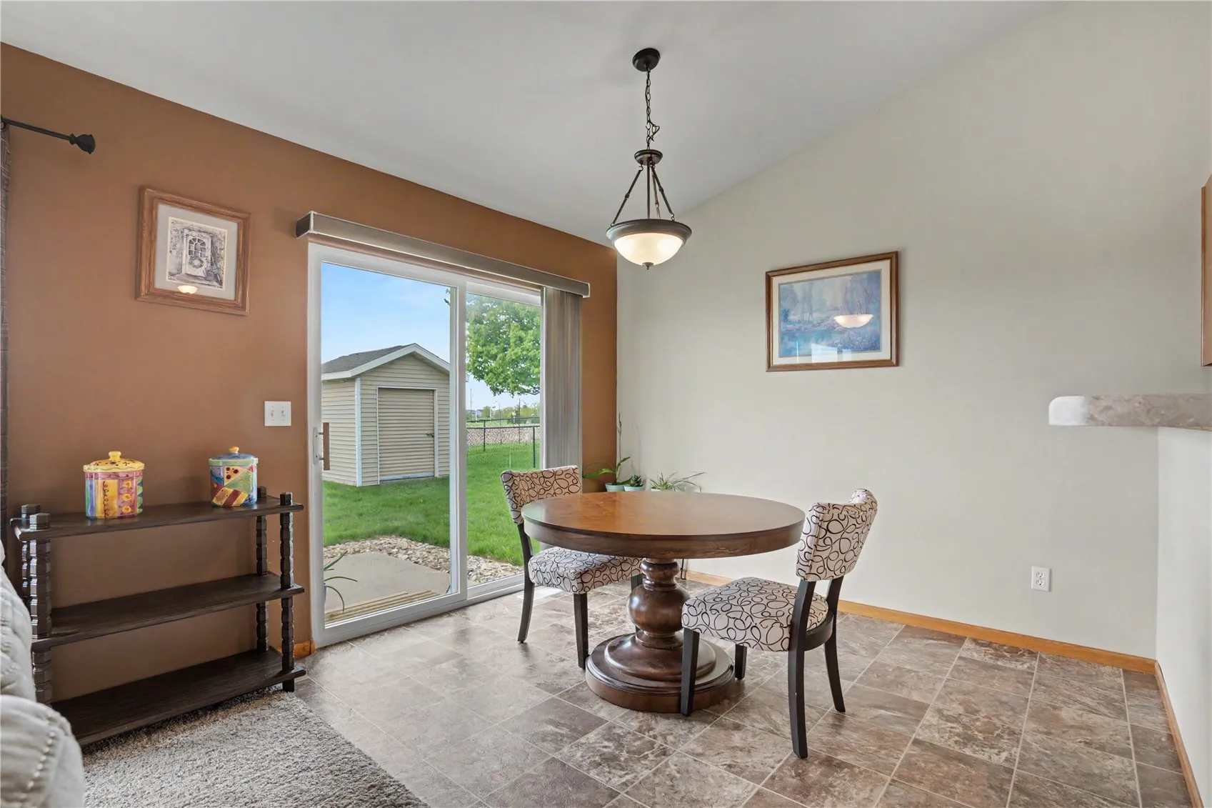 Dining area and breakfast bar