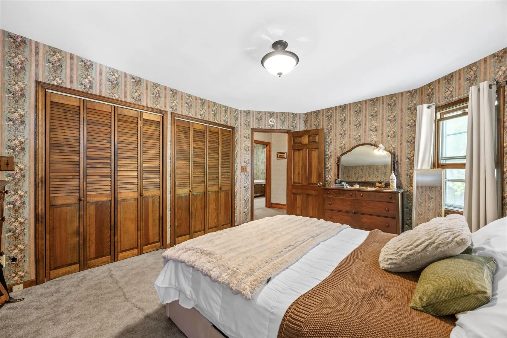 Bedroom #1