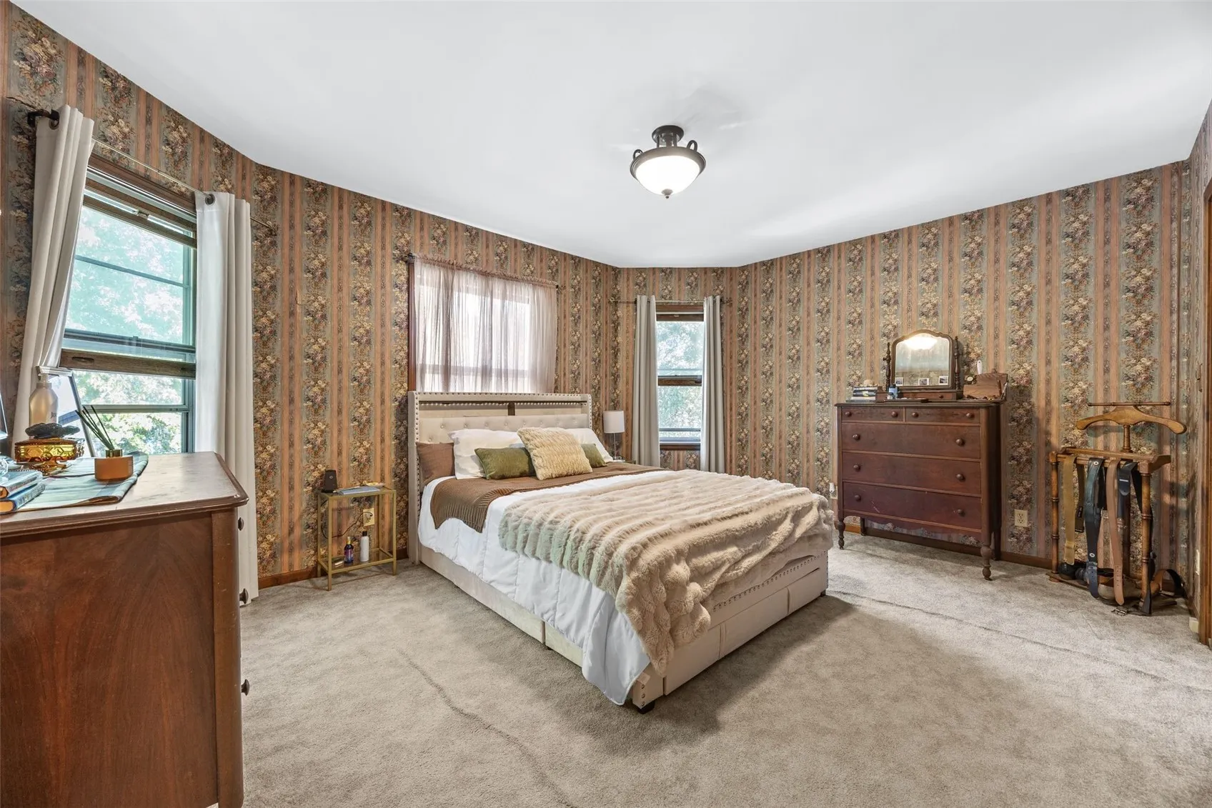 Bedroom #1