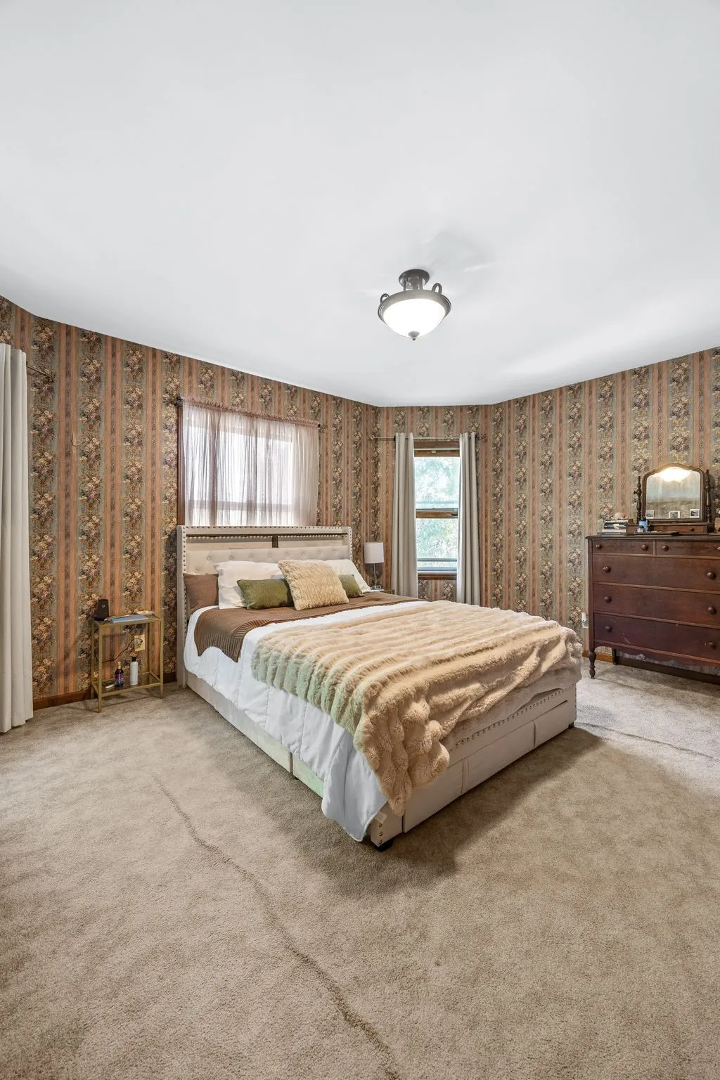 Bedroom #1