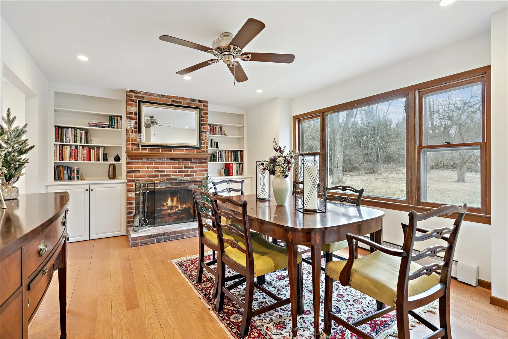Formal dining room