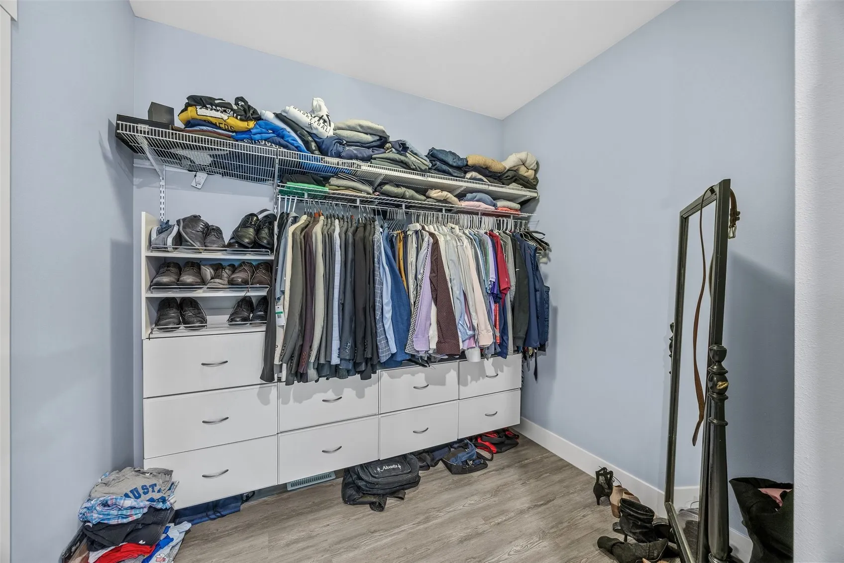Walk-in closet #2