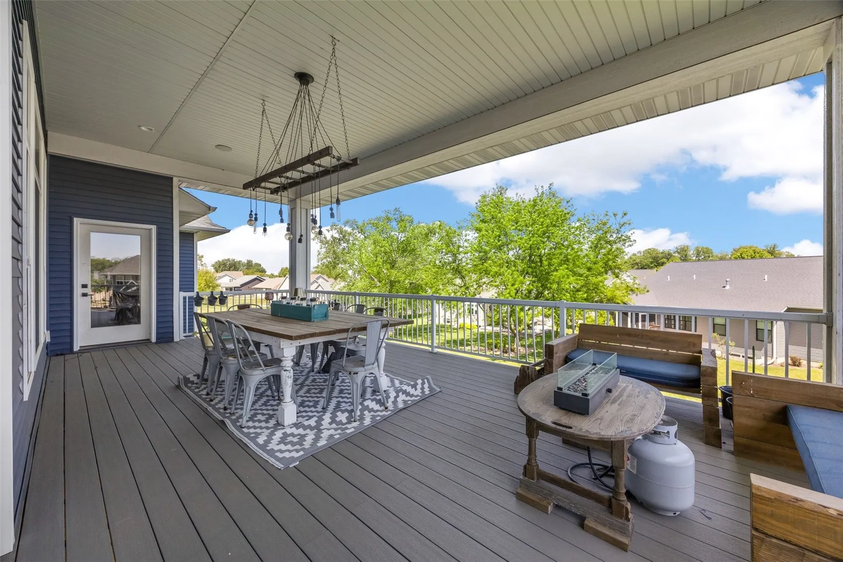 The ladder in the lighting above the table has sentimental value and will go with the owners. A suitable replacement will be put in place. the seating on the right is negotiable.