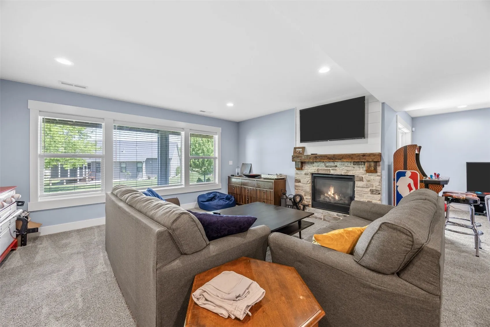Recreation room space.