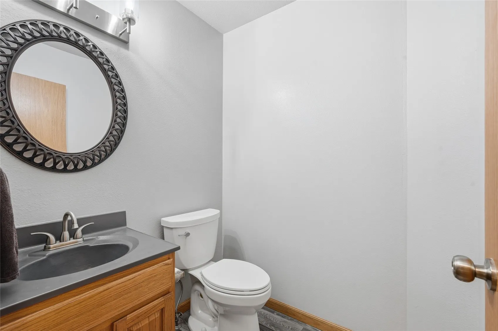 Powder room 1st floor