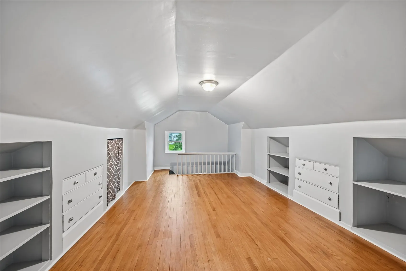 2nd level large bedroom