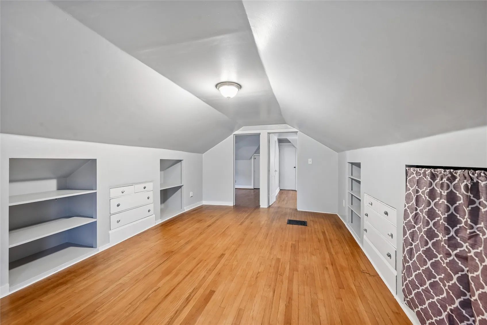 Large bedroom or 2nd hang out space