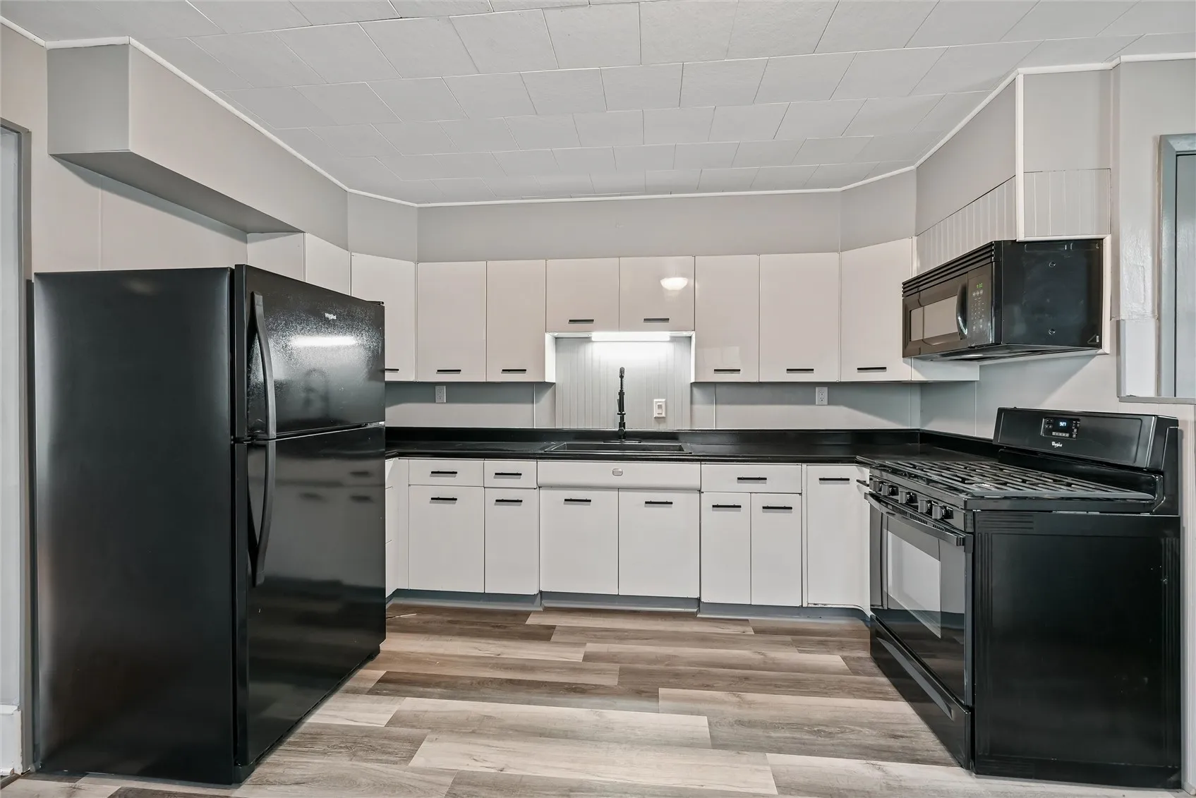 Appliances included!
