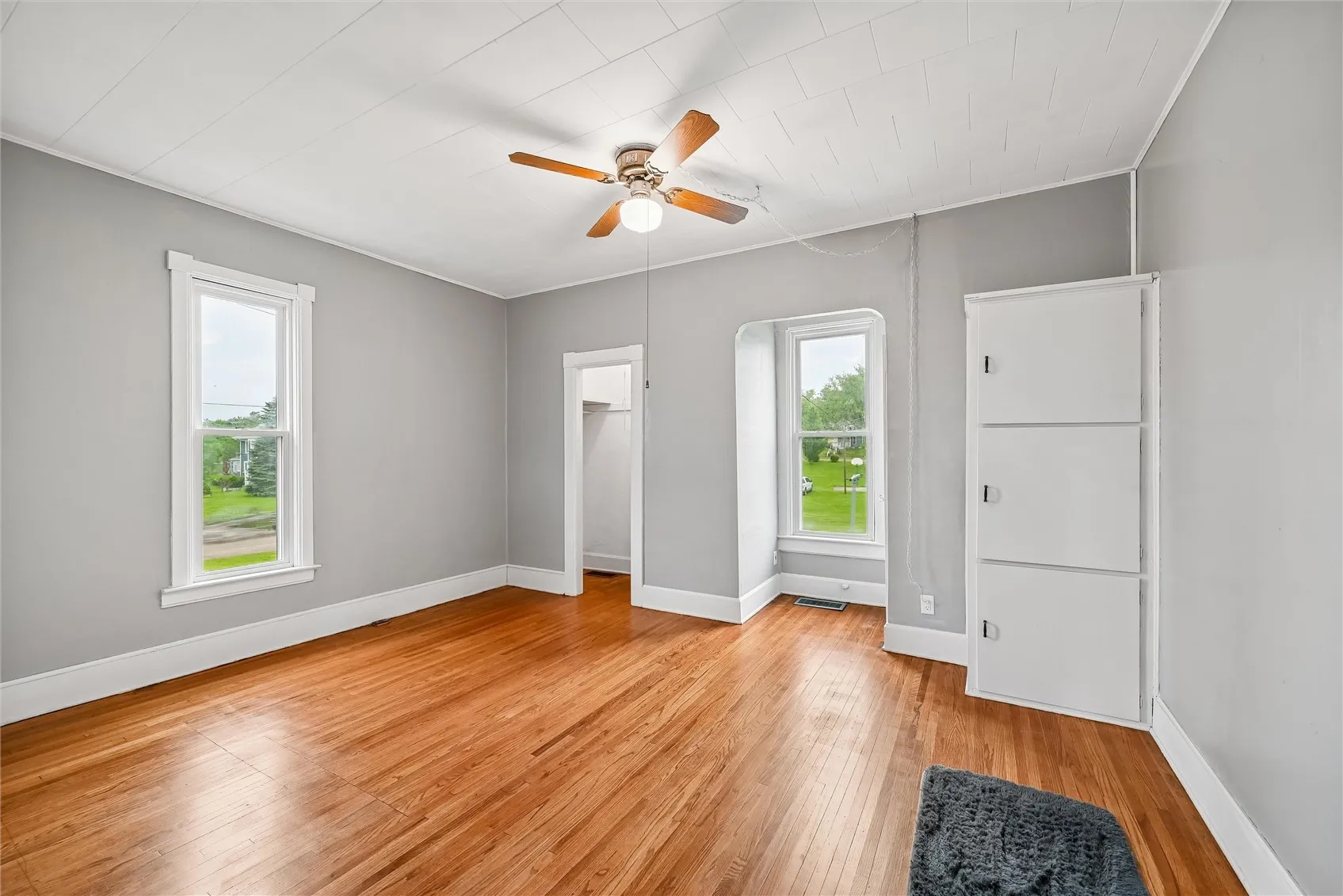 Main level bedroom