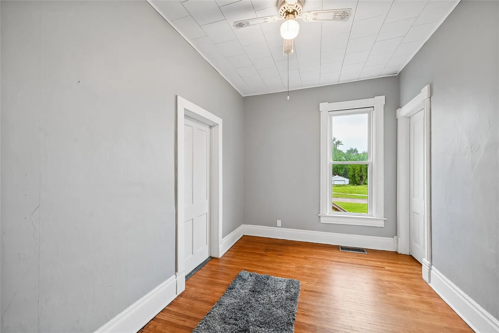 2nd main level bedroom