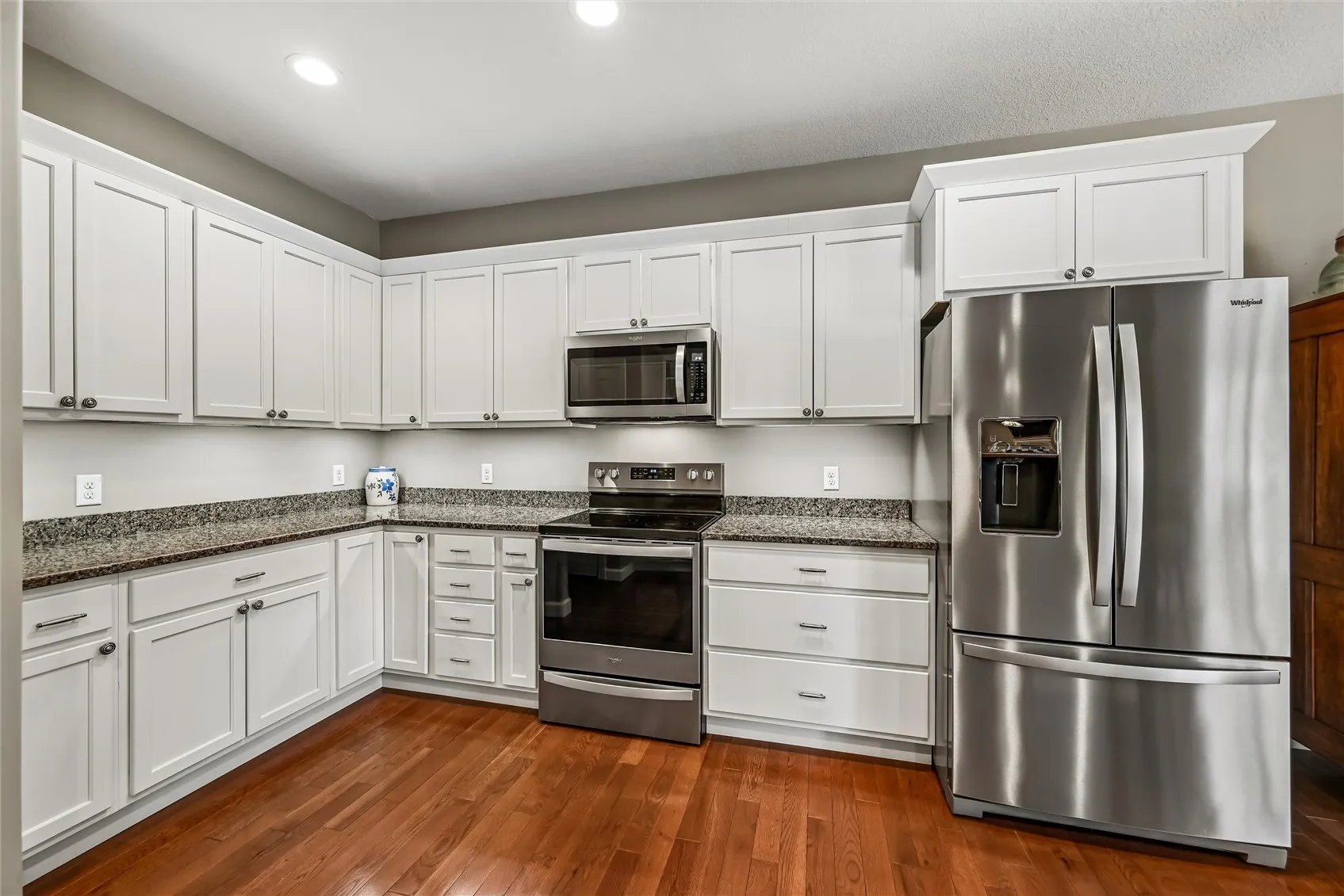 Cabinets Upgrade