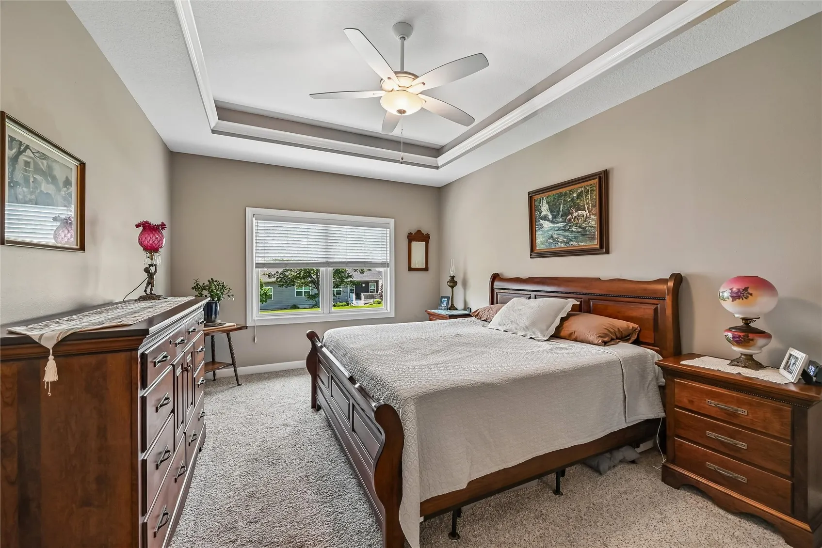 Lg Master Bedroom