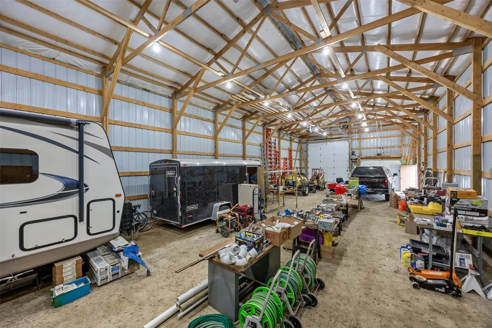 Storage! Park your semi, motorhome, and/or you other toys!