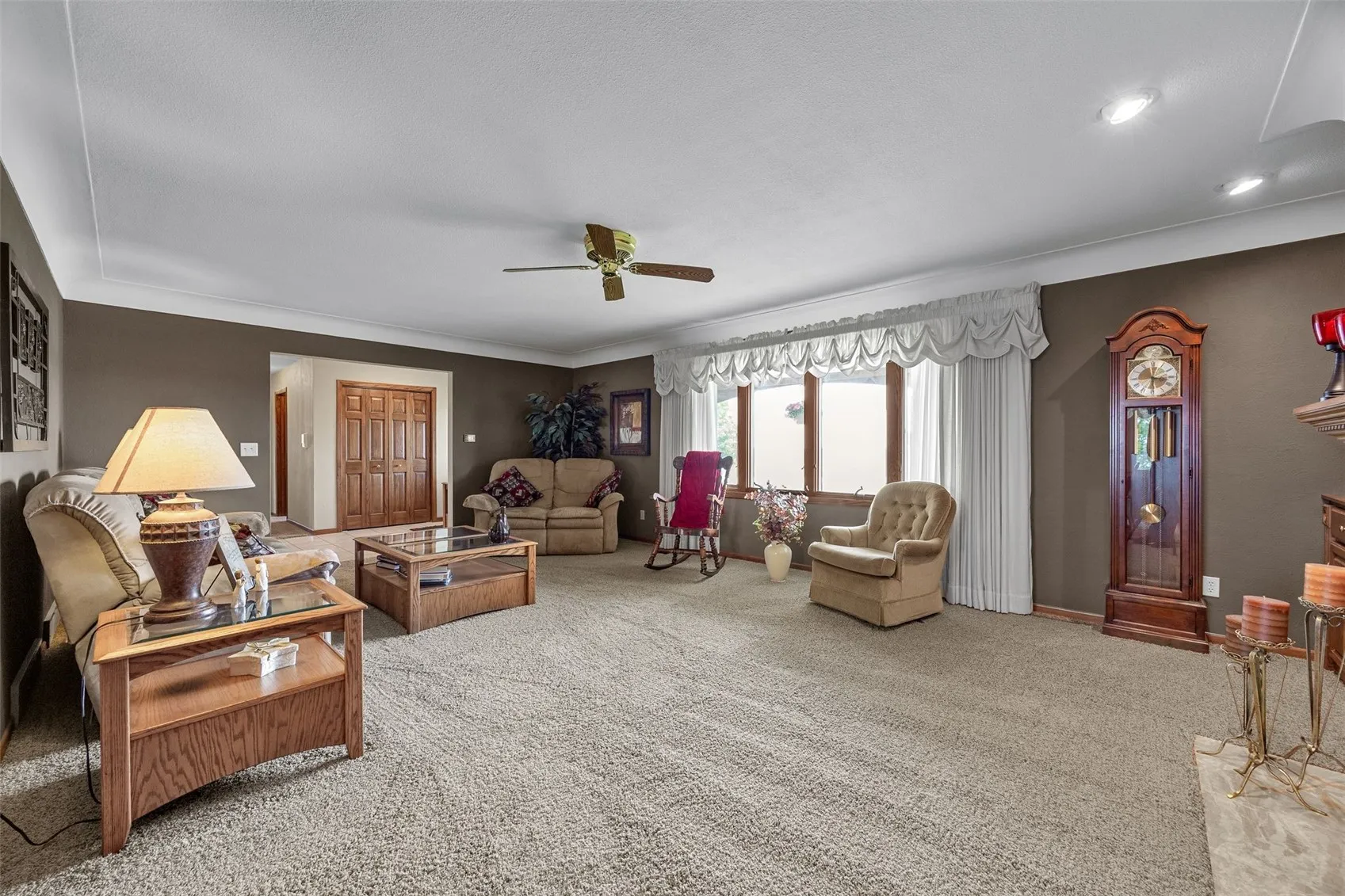 The living room just speaks to quiet and space to entertain.