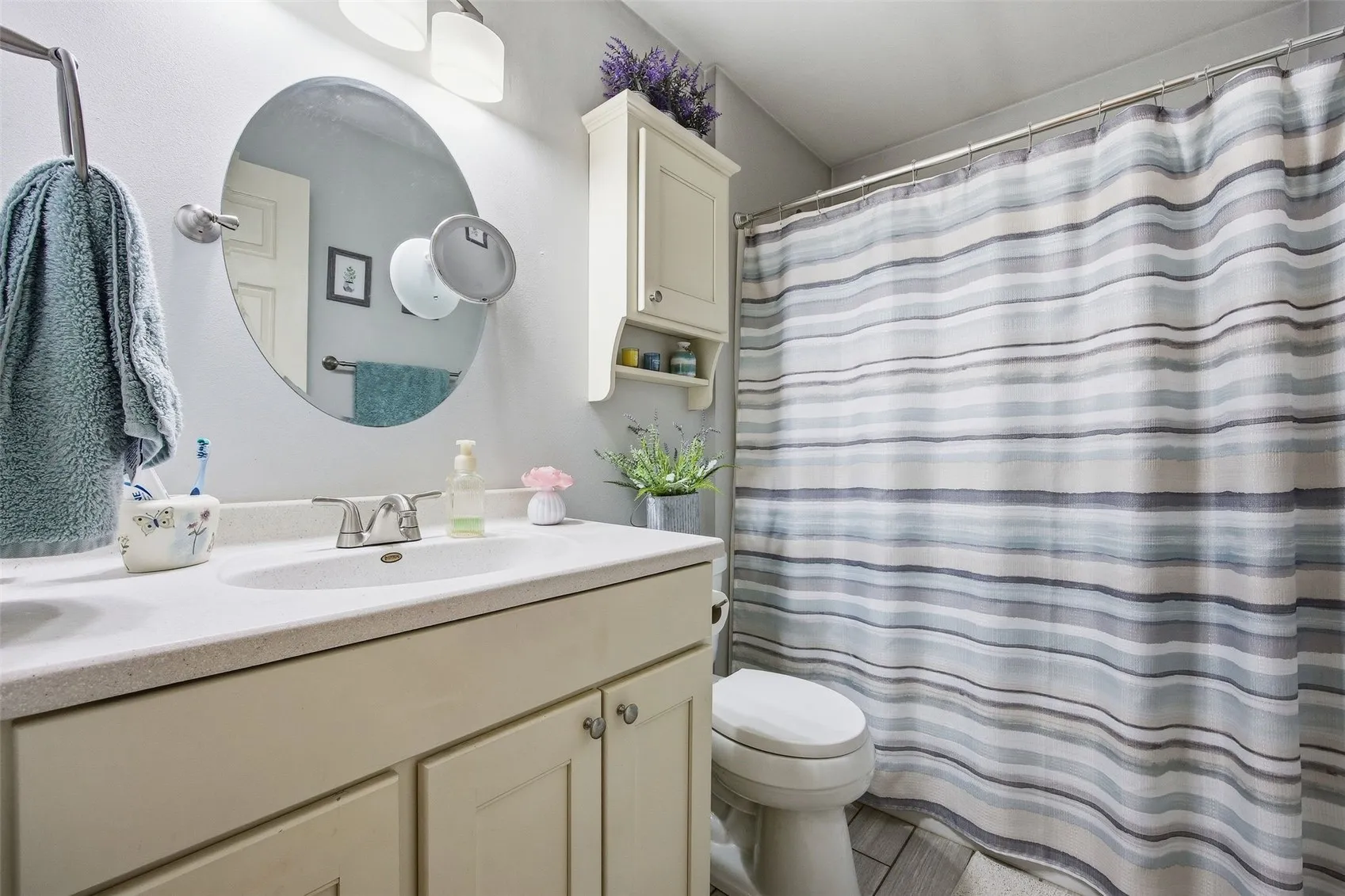 bathroom #2 main​​‌​​​​‌​​‌‌​‌‌​​​‌‌​‌​‌​‌​​​‌​​ level