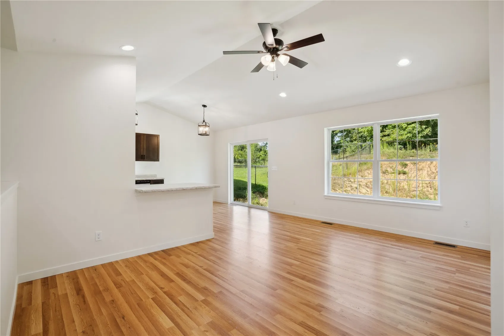 *PHOTO OF SIMILAR PROPERTY*