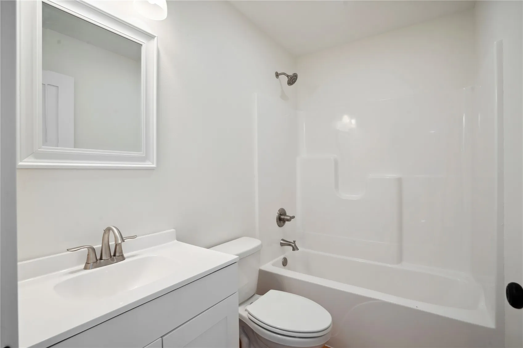 *PHOTO OF SIMILAR PROPERTY*