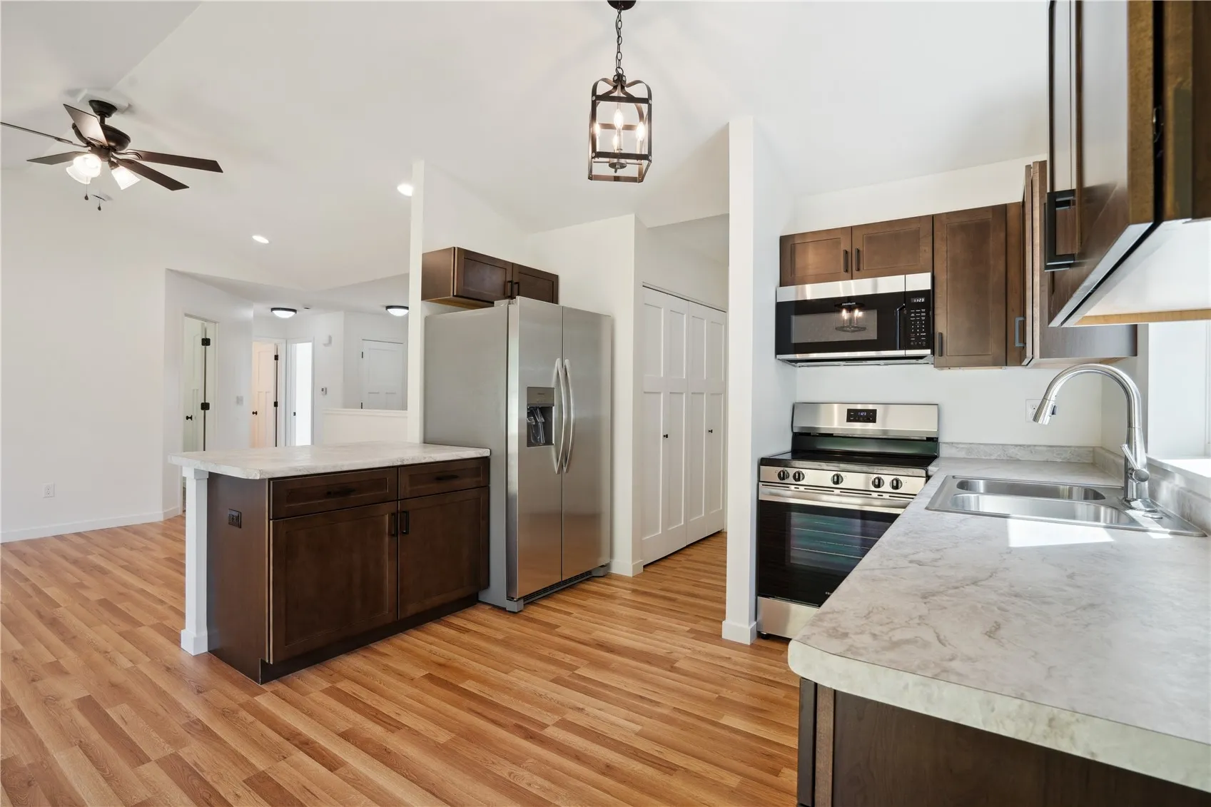 *PHOTO OF SIMILAR PROPERTY*