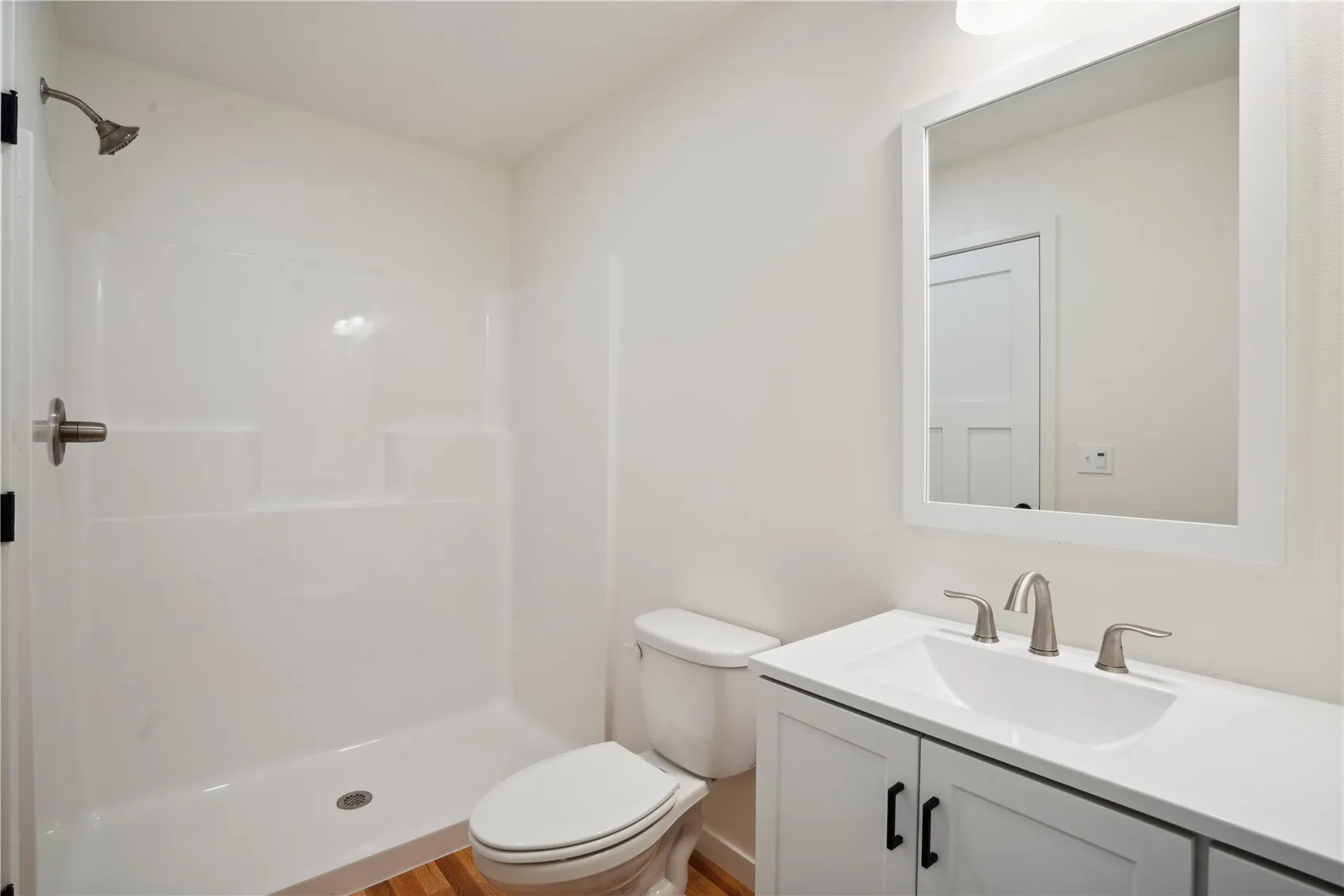 *PHOTO OF SIMILAR PROPERTY*