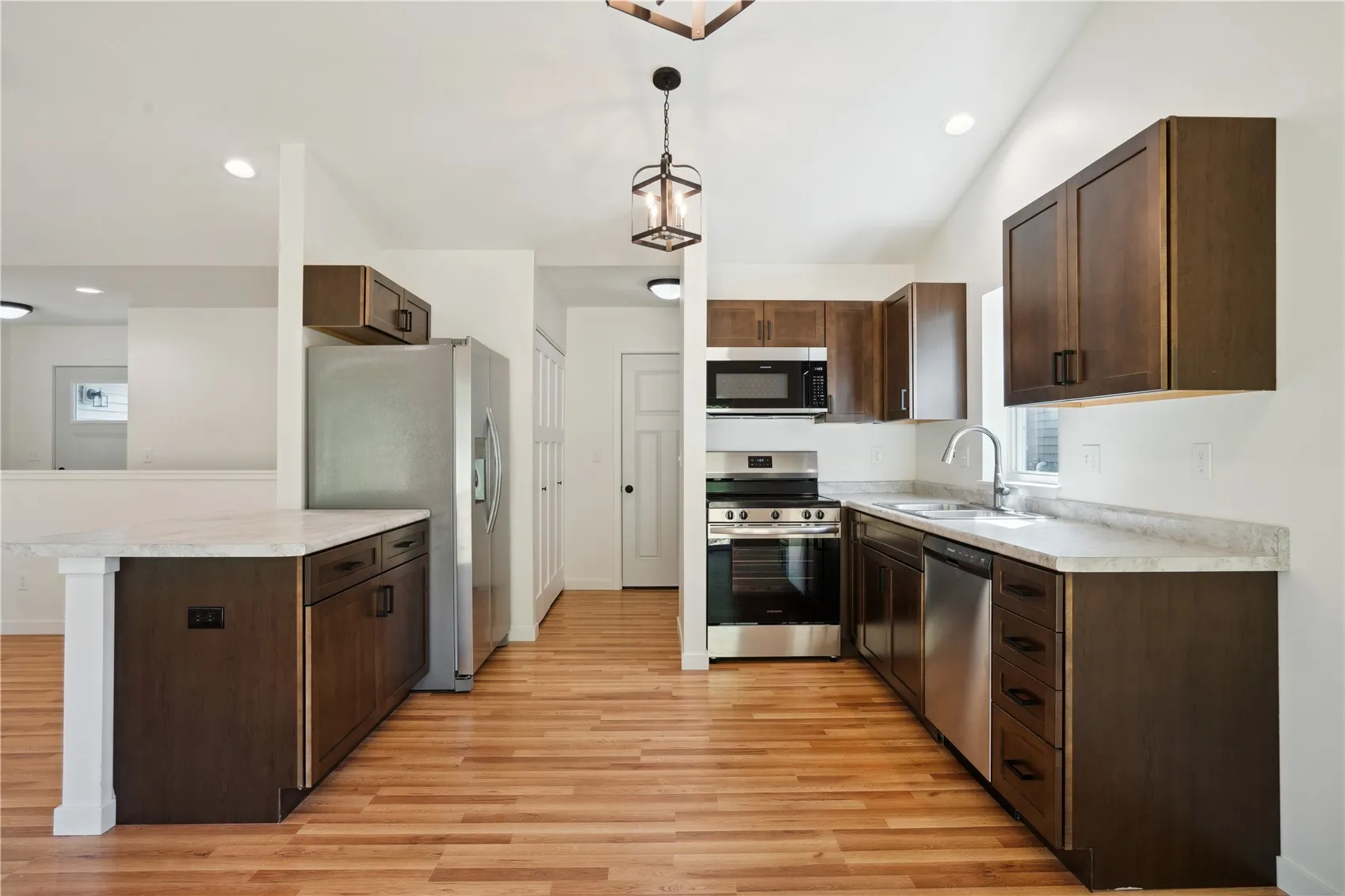 *PHOTO OF SIMILAR PROPERTY*
