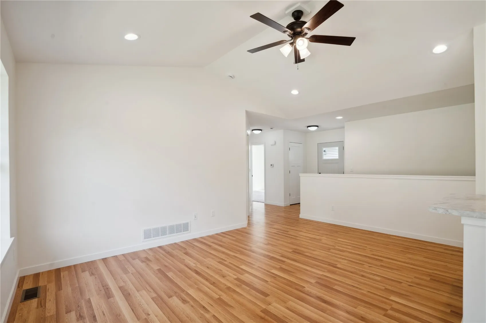 *PHOTO OF SIMILAR PROPERTY*
