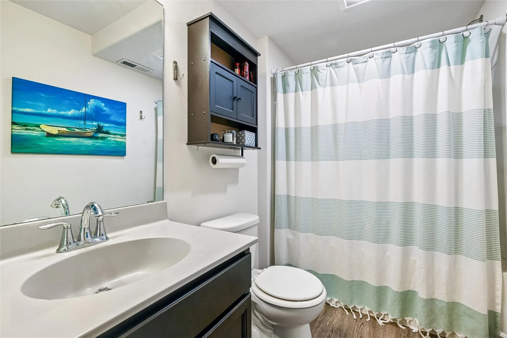 Lower Level Bath