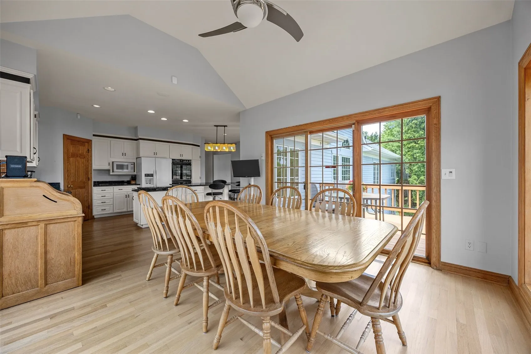 Hardwoods throughout kitchen
