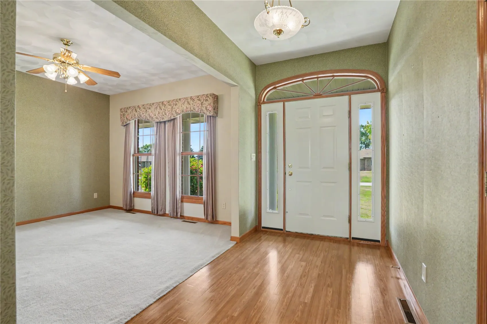 foyer & formal dining