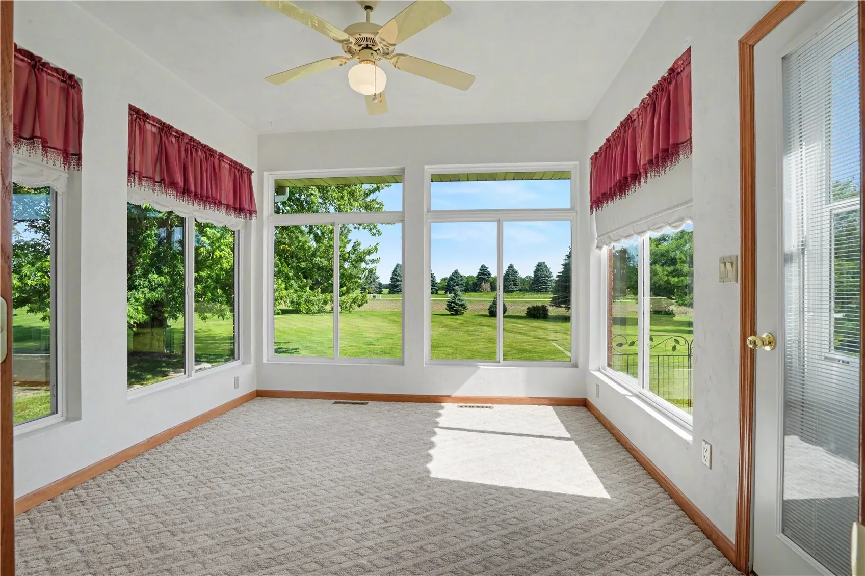 4 seasons room