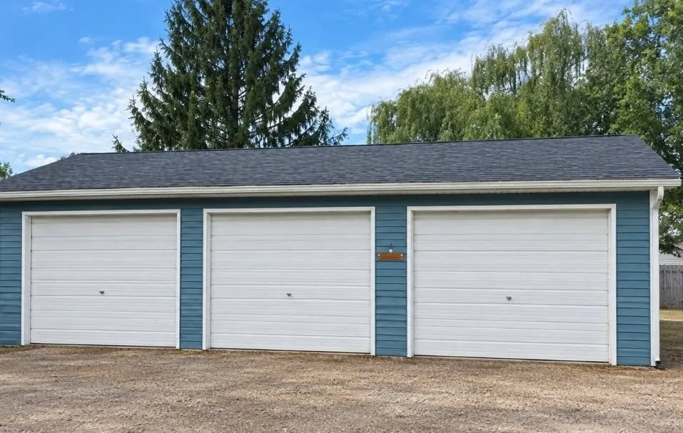3 stall garage