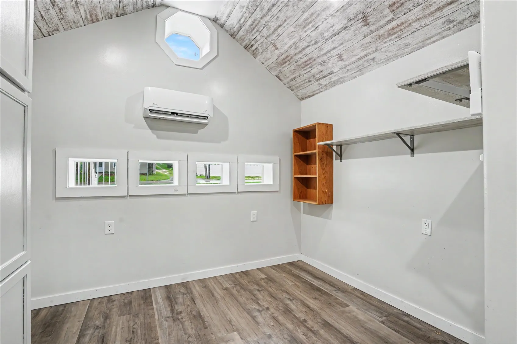 Detached Apartment