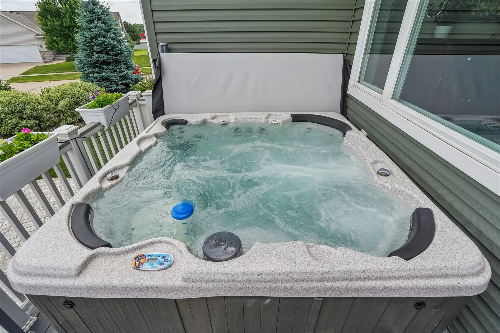 You know you want to relax here!