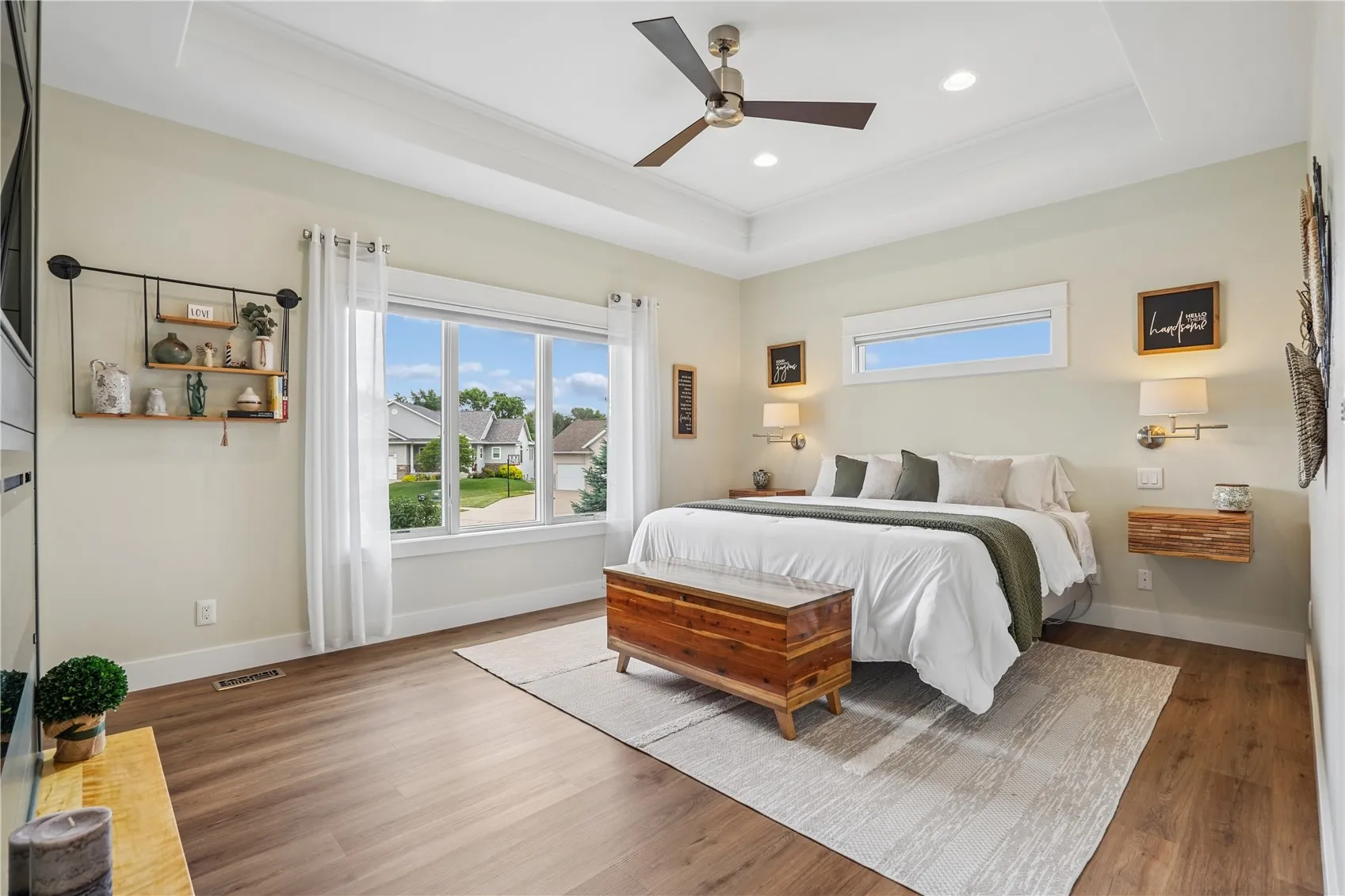 Spacious primary suite