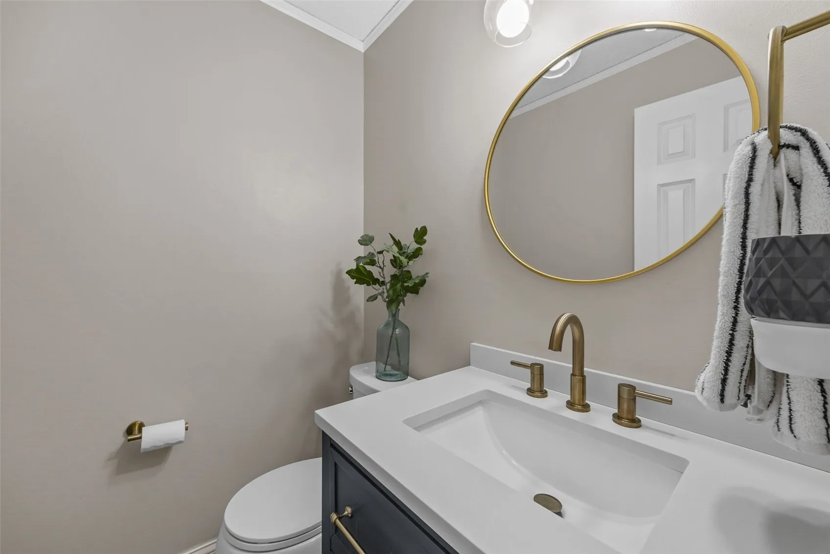 1st level half bath