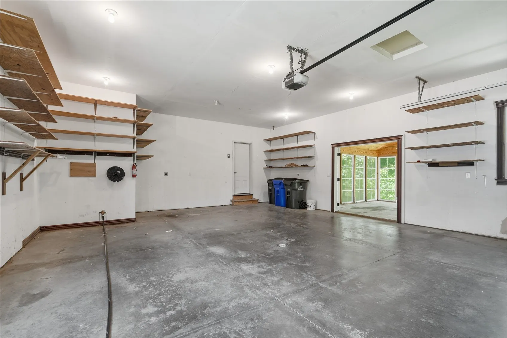 oversized garage, attached 3 seasons