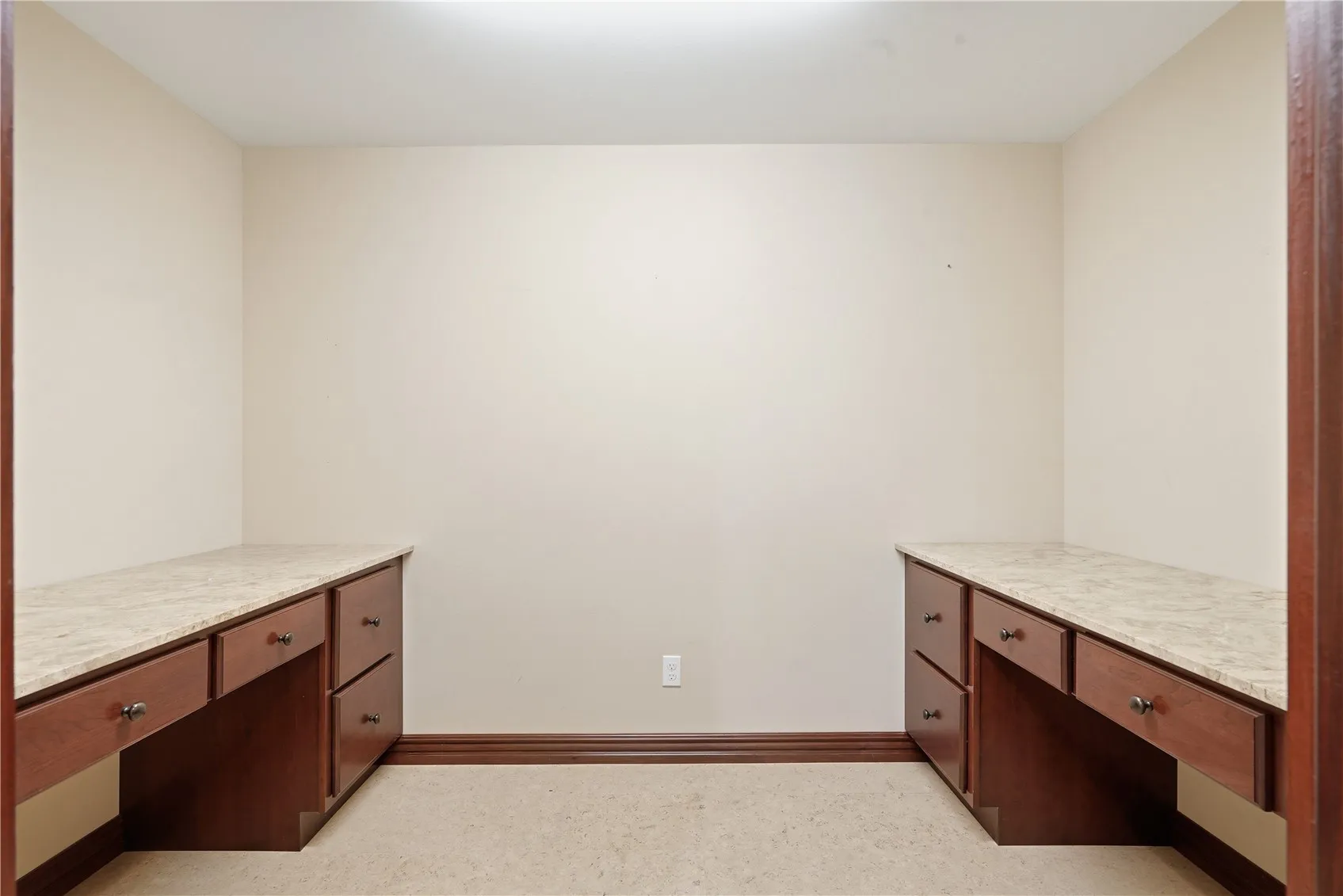 office, 2 built in desks - lower level