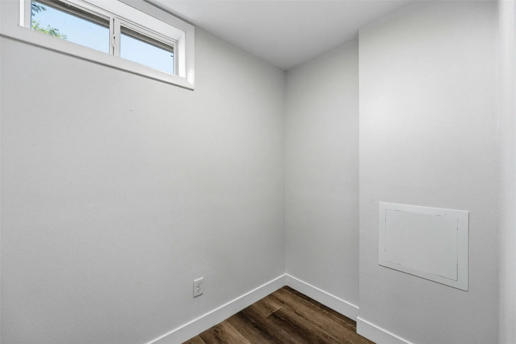Lower level bedroom