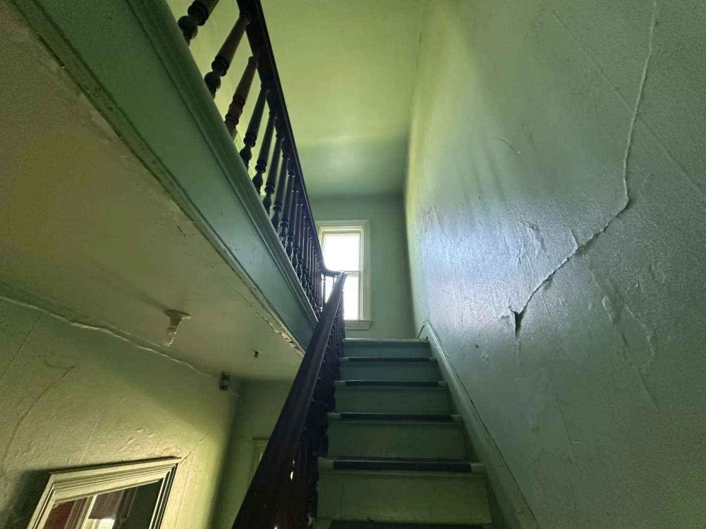 Stair to 2nd level