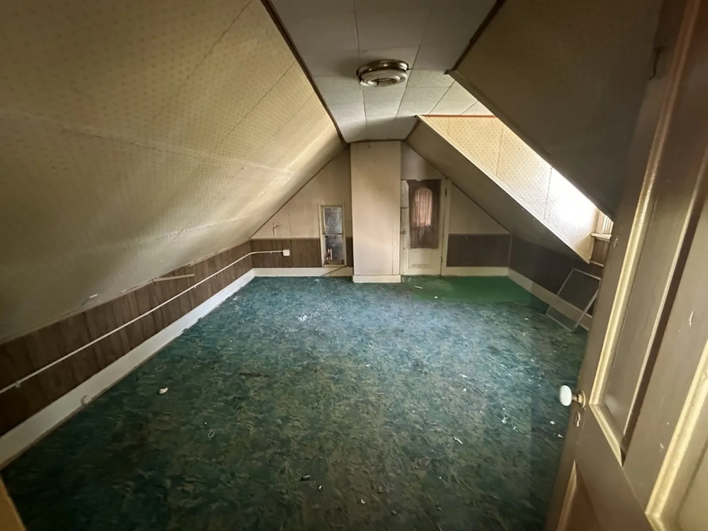 Living space-2nd level
