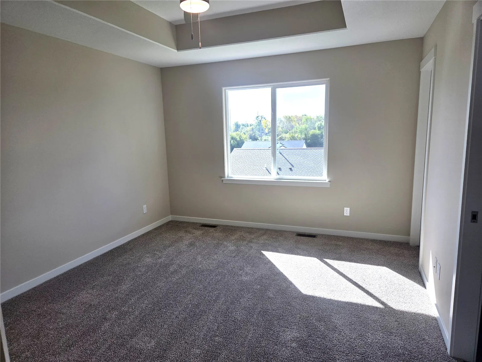 Interior Oct 8