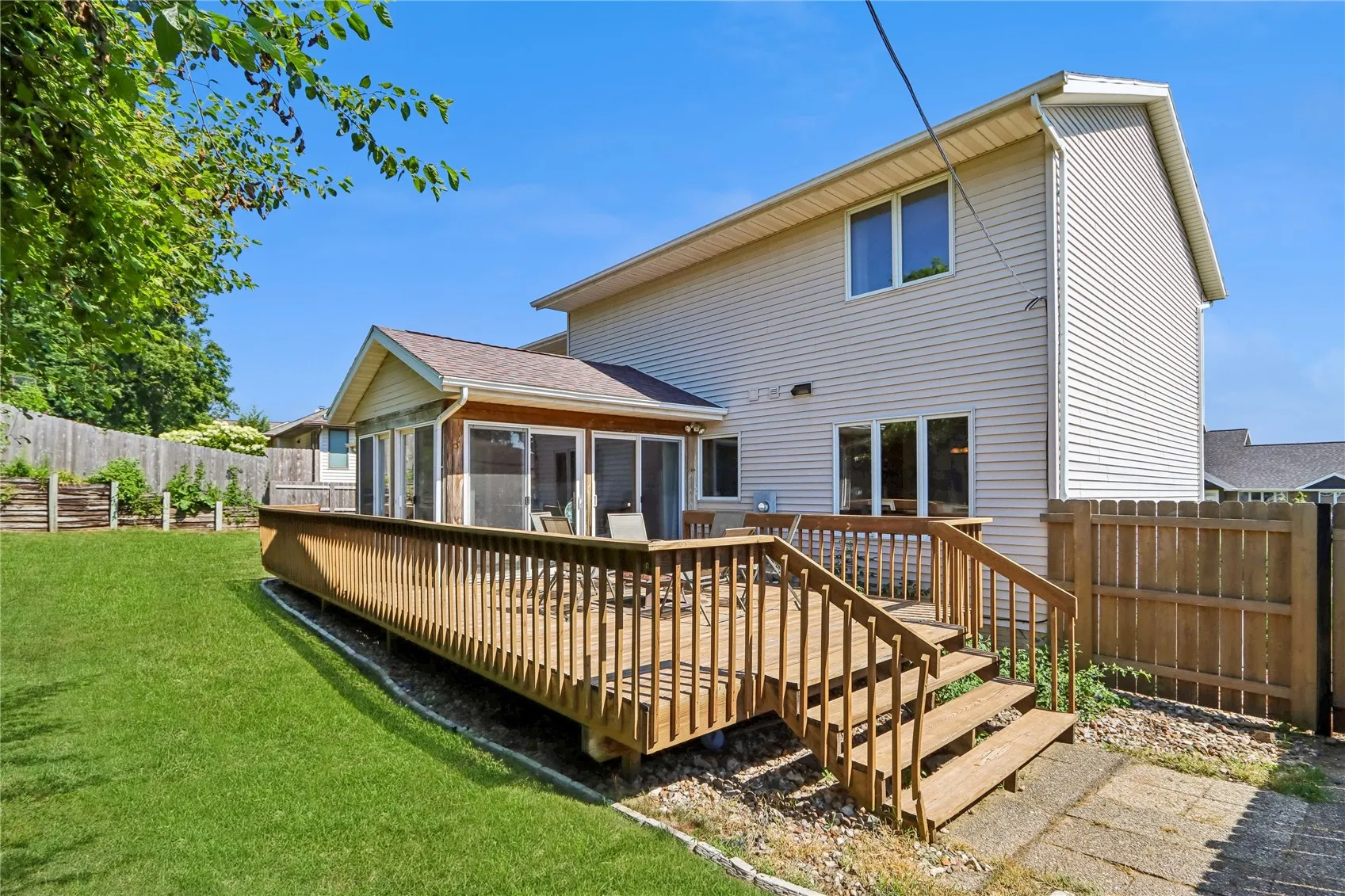Deck / Backyard