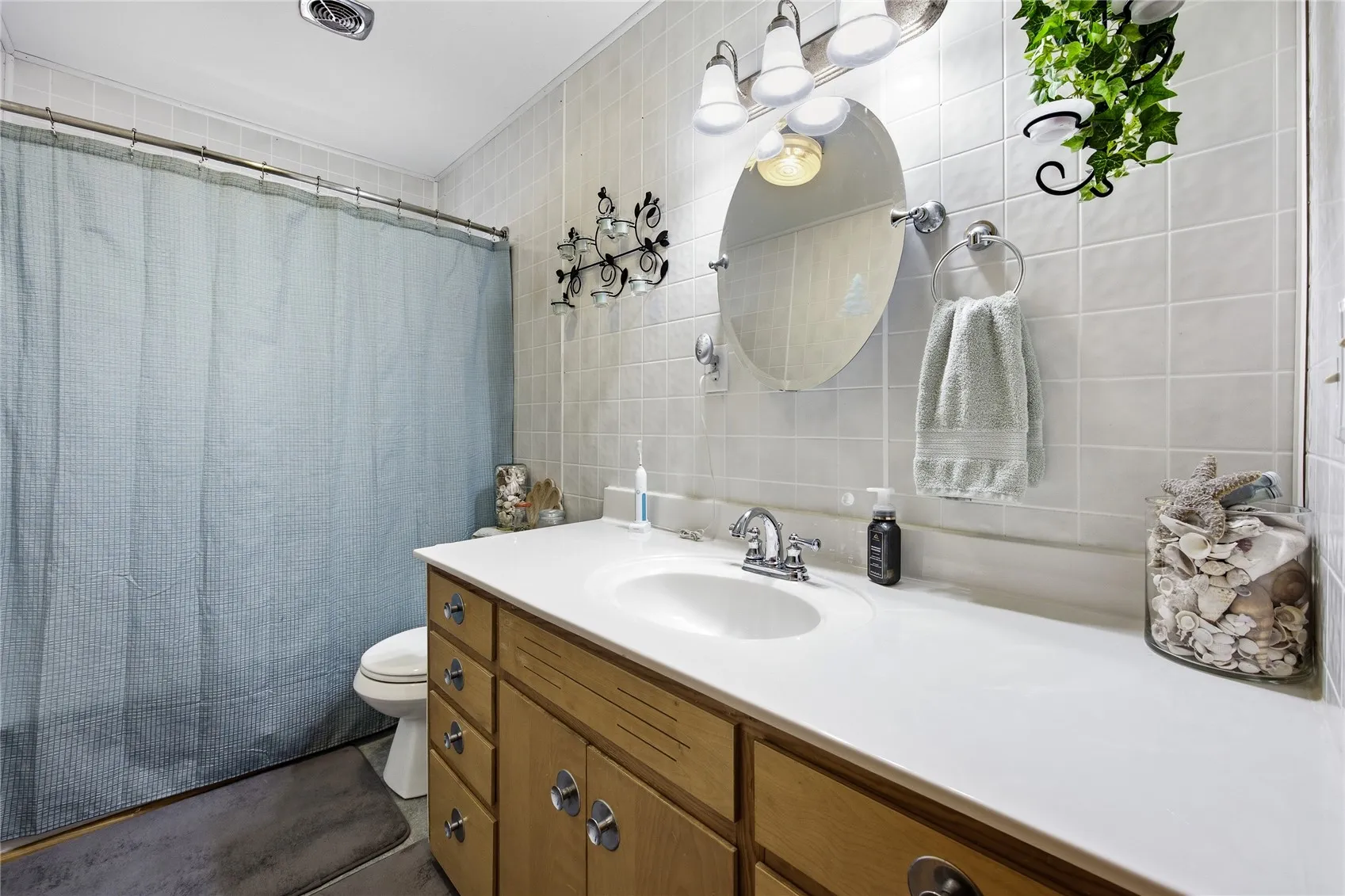 Full Bath