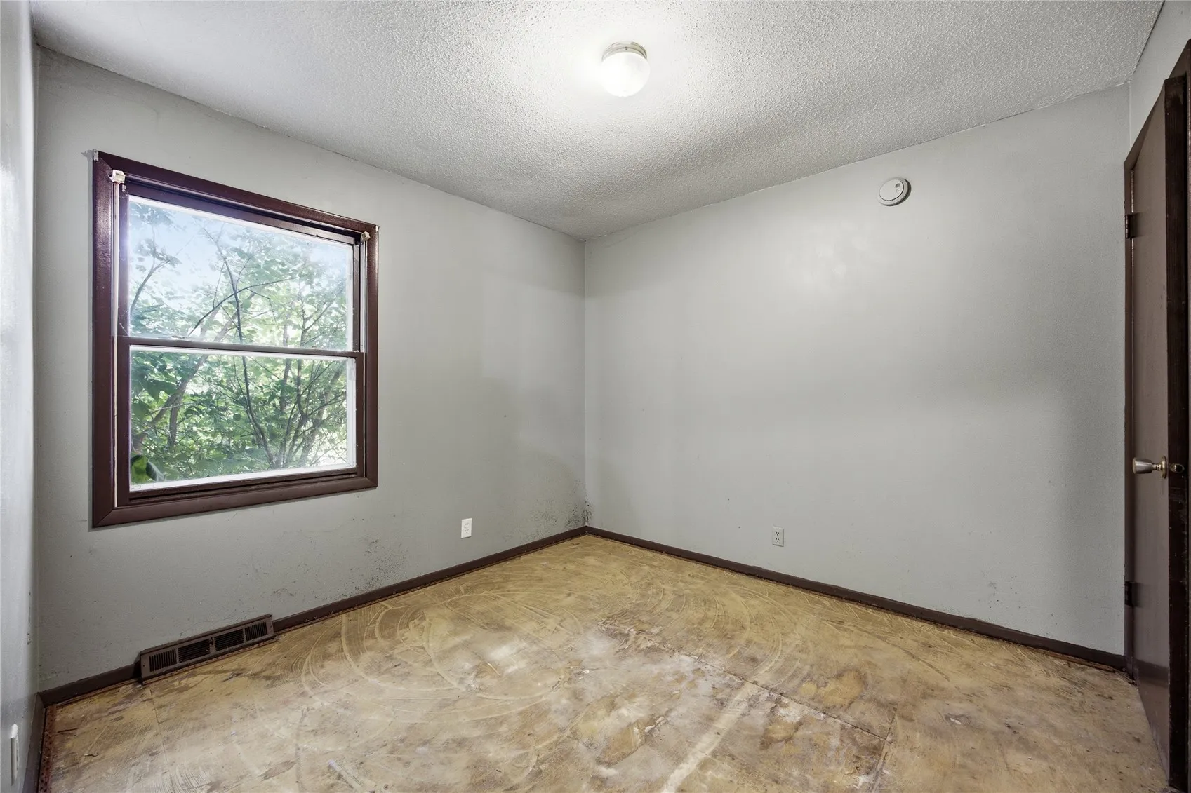 Bedroom 2, mainfloor.