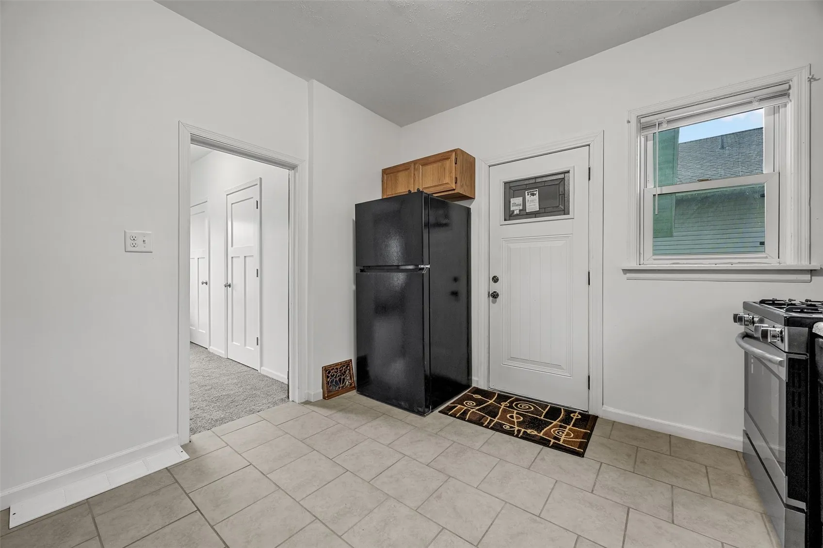 kitchen exit to garage