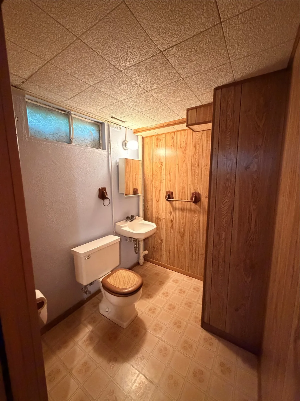 half bath off nonconforming bedroom