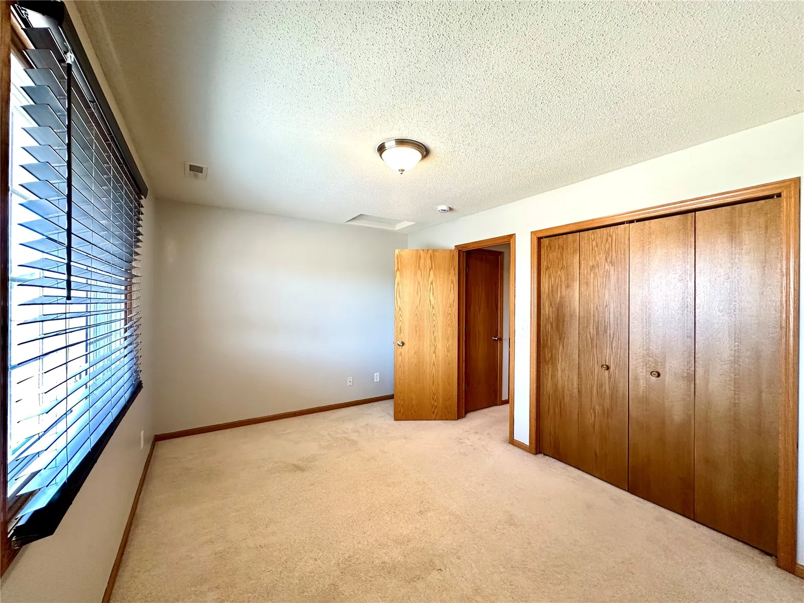 Upper level 2nd Bedroom.